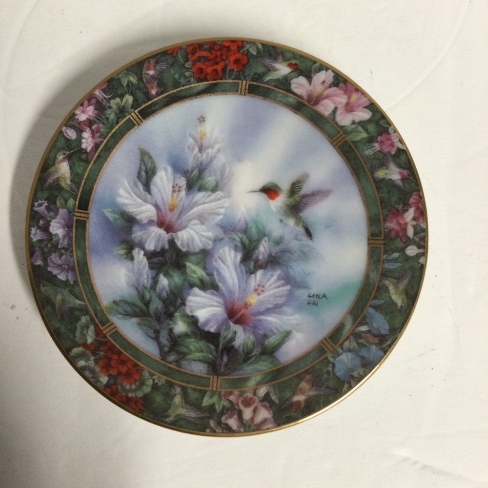 Lena Liu “The Rudy Throated Hummingbird” Mini-Plate Collection # 1 Vintage